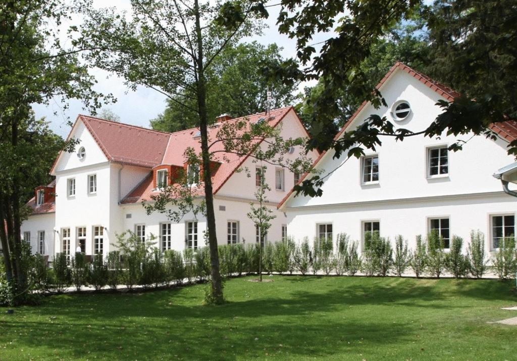 Cafe Wildau Hotel & Restaurant Am Werbellinsee Schorfheide Exteriör bild